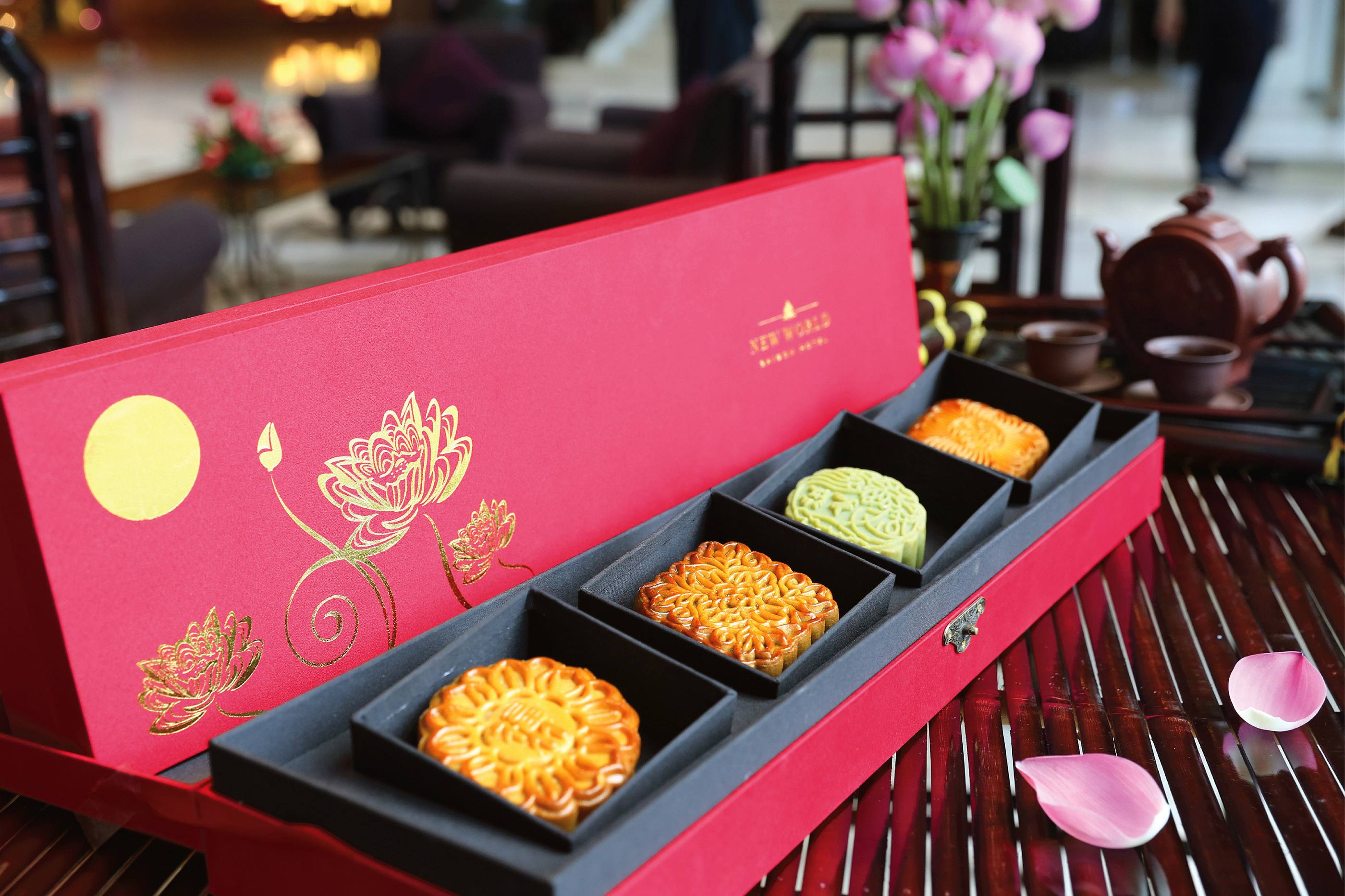 qua-trung-thu-cho-khach