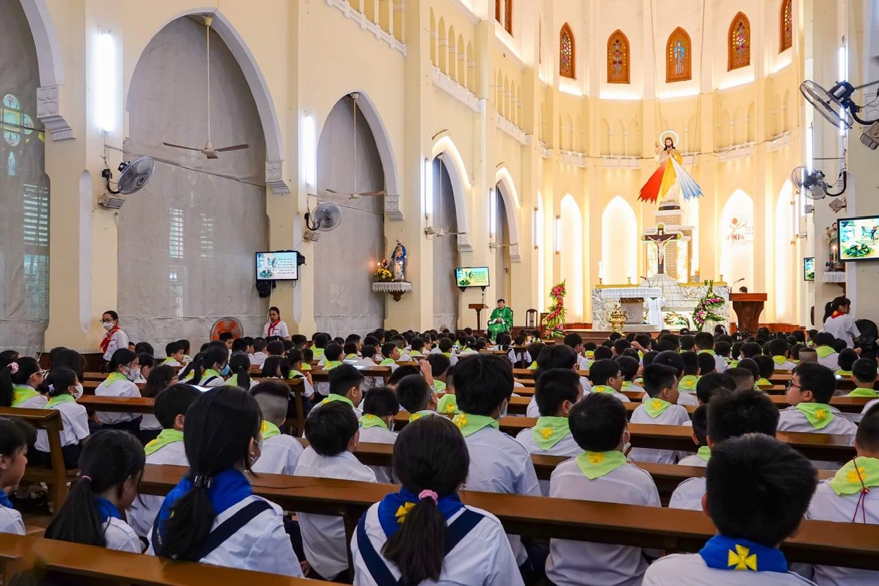 hoat-dong-trung-thu-trong-giao-xu